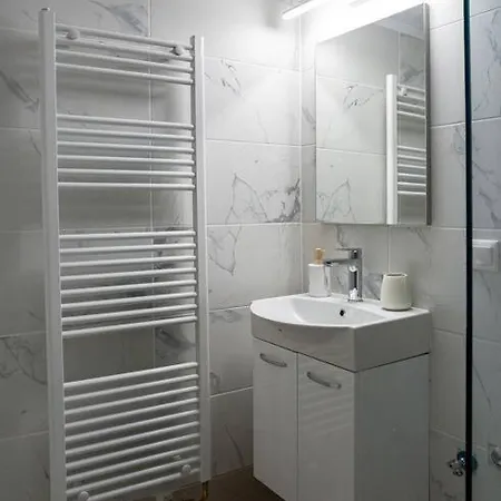 Elegant Two Bedroom Athens