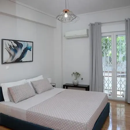 Elegant Two Bedroom Apartment *